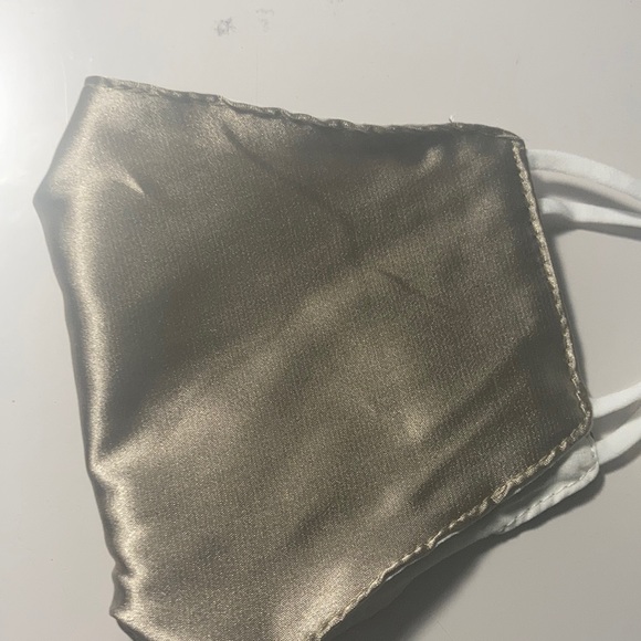 Pack up four Silk facemask - Picture 5 of 5